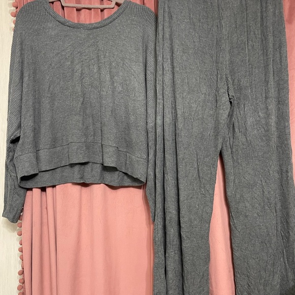 Gray Ribbed womens Lounge Set - Picture 3 of 6